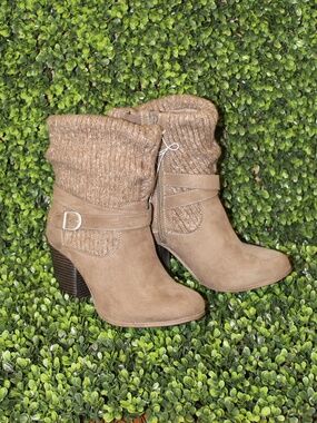 Torrid Sweater Bootie in Taupe Brand New Size 9.5 WW